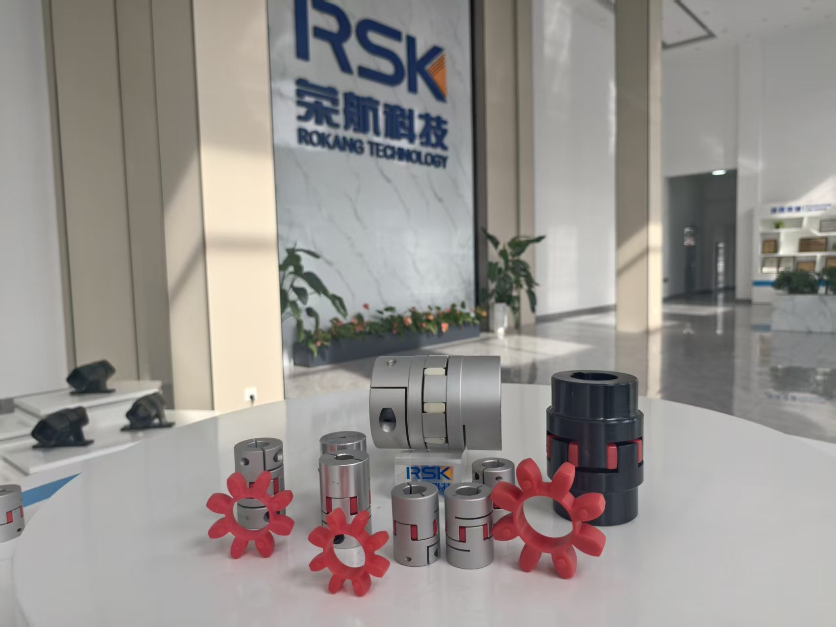 RSK-CPFC OEM 高強度アルミニウム合金ジョー/スパイダー フレキシブル シャフト カップリング クランプ タイプ モーター トランスミッション用